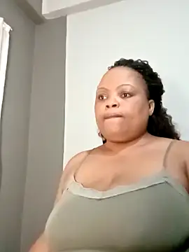 hugemelonsxxx online show from 03/07/25, 07:27