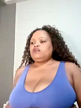 hugemelonsxxx online show from 03/10/25, 06:23