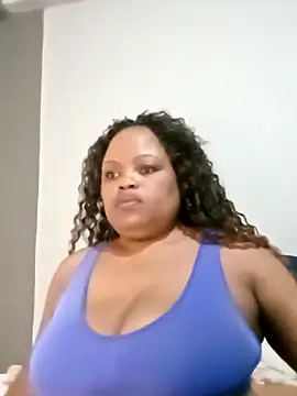 hugemelonsxxx online show from 03/12/25, 07:28