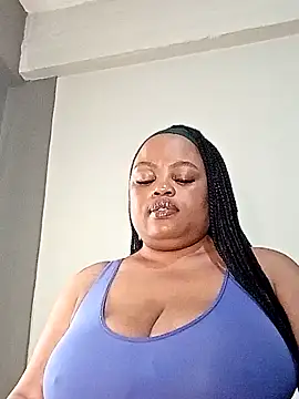 hugemelonsxxx online show from 09/26/25, 11:03