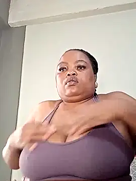 hugemelonsxxx online show from 10/06/25, 11:51