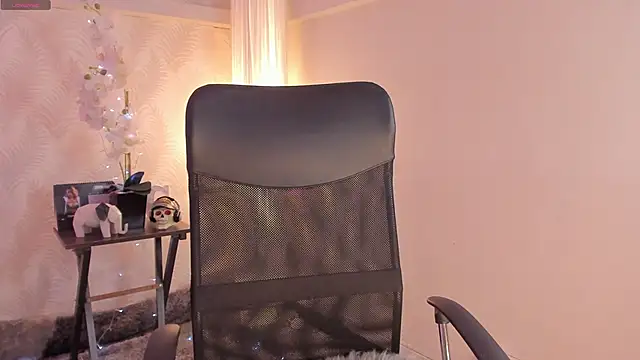 CyntiaAdams online show from 02/07/25, 06:24