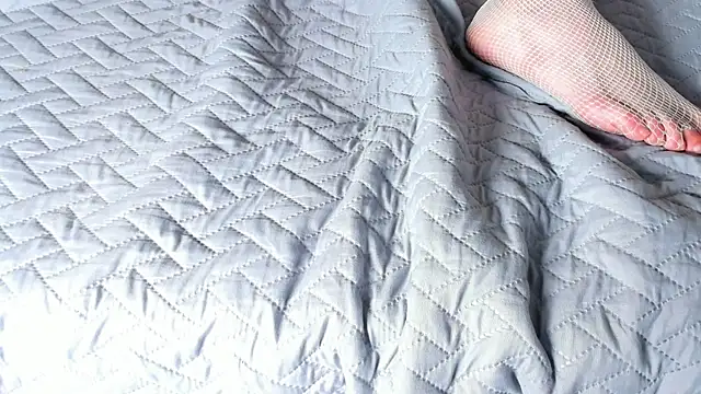 LiaFlowers online show from 02/26/25, 06:04