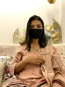 MaYaa  11 online show from 11/21/25, 06:56