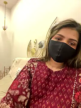 MaYaa  11 online show from 01/11/26, 07:57