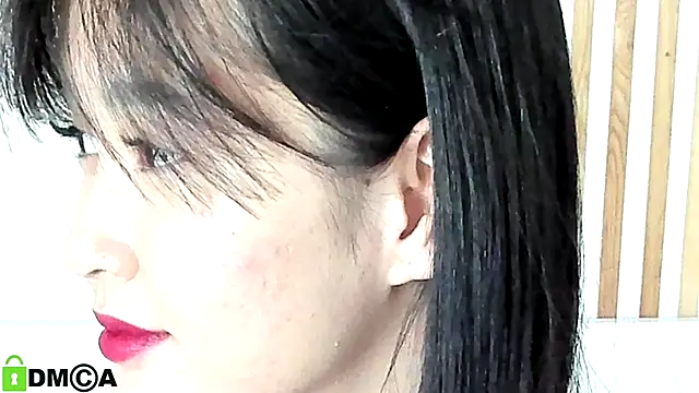 Snapshot of Lola_Peach chatting on 12/08/24, 10:08 Lola Peach online show from 12/08/24, 10:08