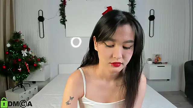 Snapshot of Lola_Peach chatting on 01/22/25, 05:16 Lola Peach online show from 01/22/25, 05:16