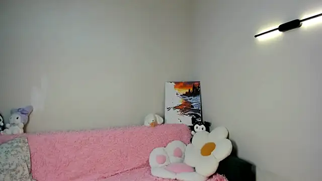Snapshot of Lola_Peach chatting on 07/24/26, 02:20 Lola Peach online show from 07/24/26, 02:20