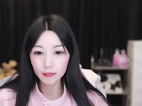 Nuyoah-77 online show from 11/13/25, 03:55