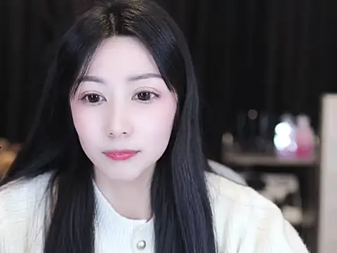 Nuyoah-77 online show from 12/22/25, 02:47