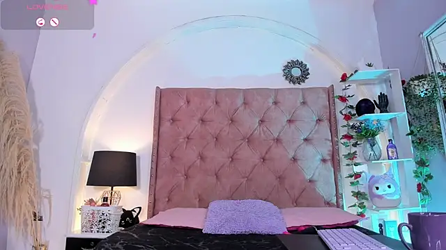 LadyAvalon online show from 11/29/25, 06:00