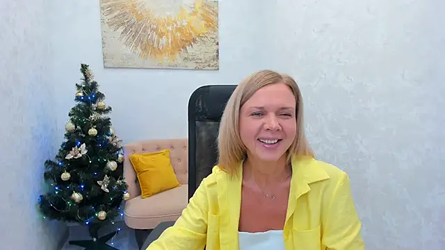 Snapshot of AgathaKlouin chatting on 12/14/24, 06:13 AgathaKlouin online show from 12/14/24, 06:13