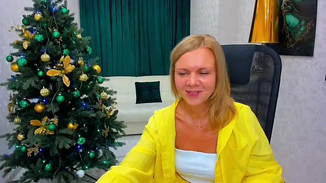Snapshot of AgathaKlouin chatting on 12/15/24, 05:13 AgathaKlouin online show from 12/15/24, 05:13
