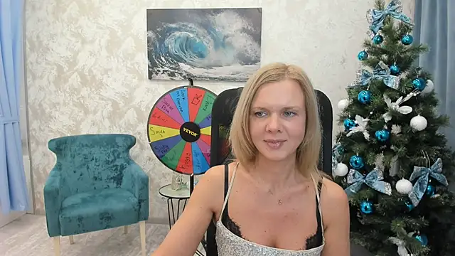 Snapshot of AgathaKlouin chatting on 12/25/24, 01:42 AgathaKlouin online show from 12/25/24, 01:42