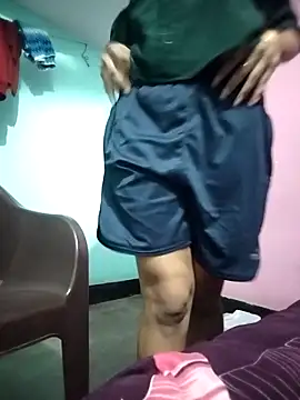Snapshot of Hotty-Divya chatting on 03/25/26, 01:55 Hotty-Divya online show from 03/25/26, 01:55