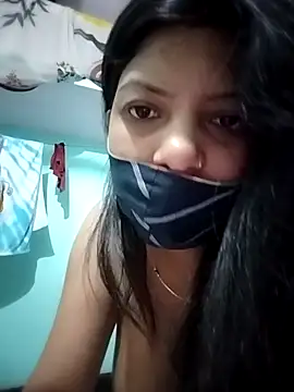 Snapshot of Hotty-Divya chatting on 04/05/26, 03:36 Hotty-Divya online show from 04/05/26, 03:36