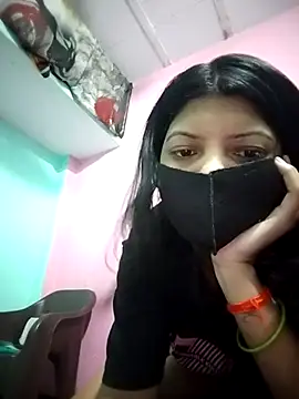 Snapshot of Hotty-Divya chatting on 04/25/26, 03:31 Hotty-Divya online show from 04/25/26, 03:31