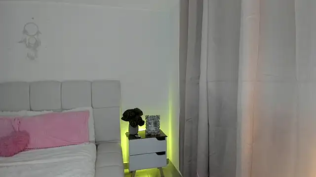 Ori valentina online show from 05/07/26, 11:10