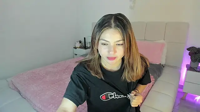Ori valentina online show from 05/11/26, 09:34