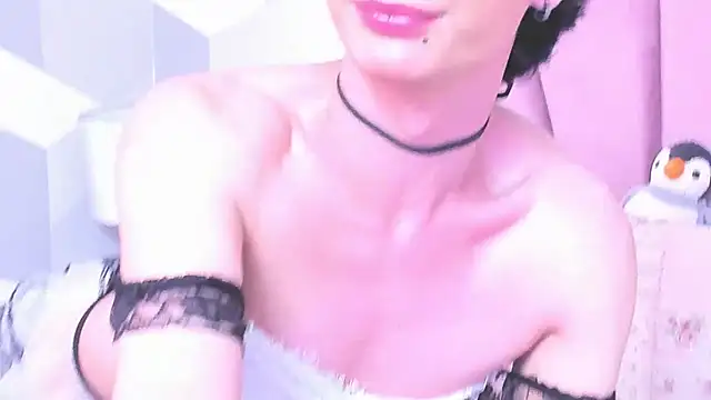 Snapshot of KylieMonnett chatting on 05/09/26, 09:53 KylieMonnett online show from 05/09/26, 09:53