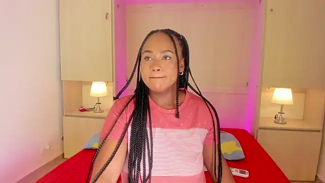 EmilyyStuart online show from 09/11/25, 04:12