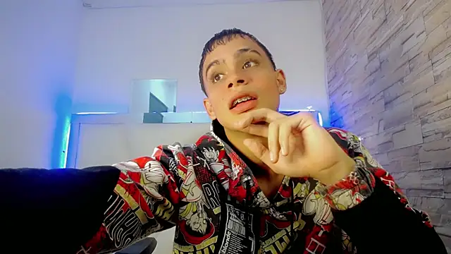 zacariasss  online show from 12/03/24, 11:57