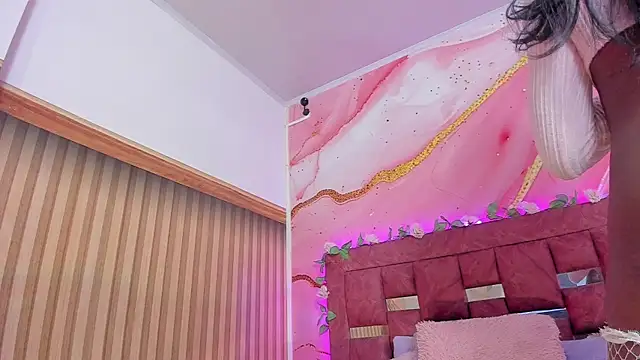 melody paris online show from 09/09/25, 10:48