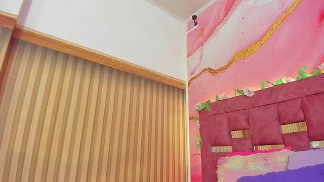 melody paris online show from 04/09/26, 10:53