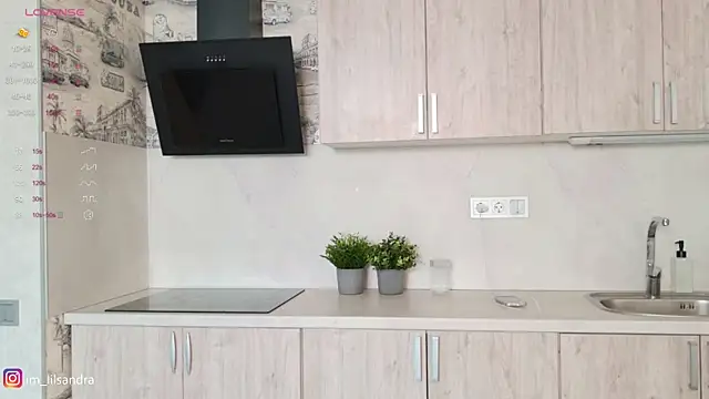 LIl Sandra online show from 04/10/26, 09:03