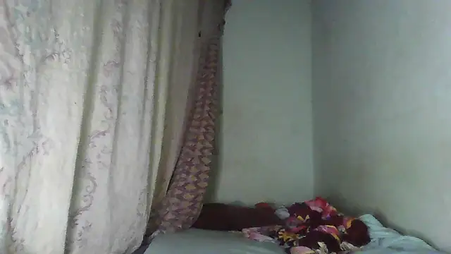 Snapshot of thasmyni chatting on 03/12/25, 05:35 thasmyni online show from 03/12/25, 05:35