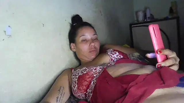 Snapshot of thasmyni chatting on 03/18/25, 01:00 thasmyni online show from 03/18/25, 01:00