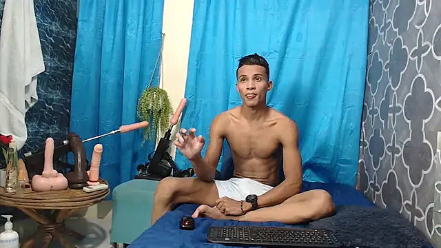 Snapshot of Ryan_Vergon chatting on 03/22/25, 01:22 Ryan Vergon online show from 03/22/25, 01:22