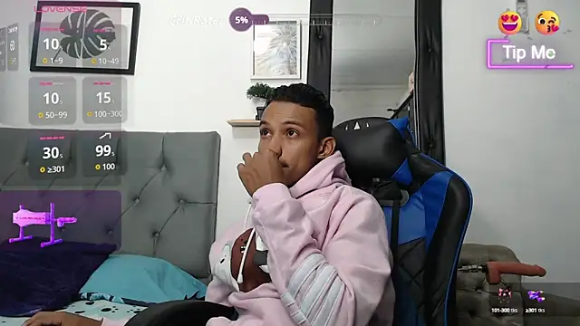 Snapshot of Ryan_Vergon chatting on 10/11/25, 03:17 Ryan Vergon online show from 10/11/25, 03:17