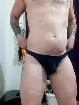 Snapshot of yezz3011 chatting on 02/23/25, 01:57 yezz3011 online show from 02/23/25, 01:57