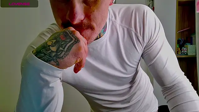 white King9999 online show from 02/12/26, 02:23