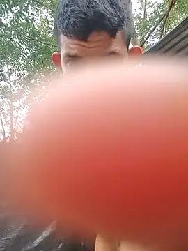 Valentinacuc online show from 10/05/25, 11:41