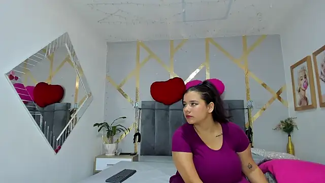 Snapshot of Caroliine_Torres chatting on 06/11/26, 12:25 Caroliine Torres online show from 06/11/26, 12:25
