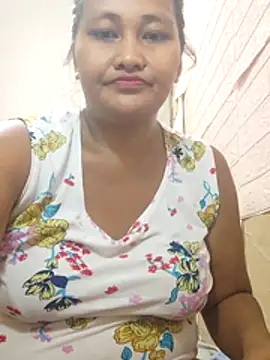 Sweetchuby1995 online show from 04/26/26, 01:42