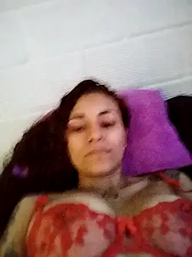 Snapshot of caroline0997 chatting on 02/07/25, 04:03 caroline0997 online show from 02/07/25, 04:03