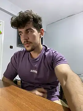 AKAdogukann online show from 03/20/25, 03:47