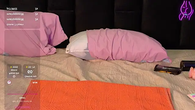 petitelittleebony online show from 04/11/26, 07:45