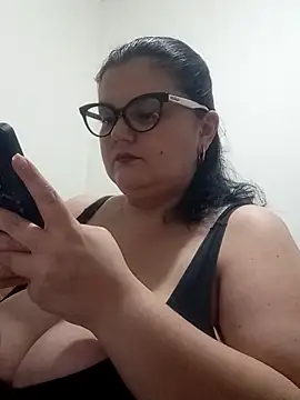 Madisonpalacio online show from 04/05/26, 10:07