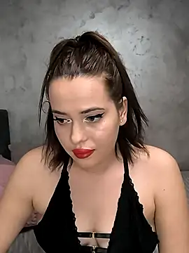 Snapshot of Baby_Nicoll chatting on 03/07/26, 03:42 Baby Nicoll online show from 03/07/26, 03:42