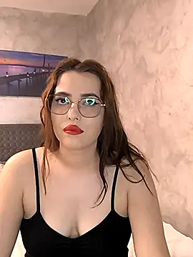 Snapshot of Baby_Nicoll chatting on 03/17/26, 02:20 Baby Nicoll online show from 03/17/26, 02:20