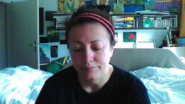 MariaAnaSunshine online show from 10/06/25, 09:40