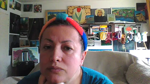 MariaAnaSunshine online show from 11/12/25, 11:10