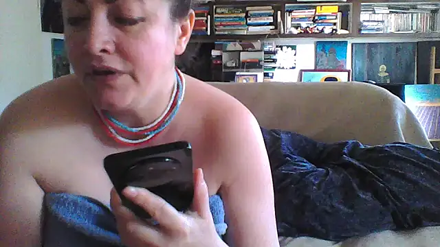 MariaAnaSunshine online show from 03/04/26, 10:10