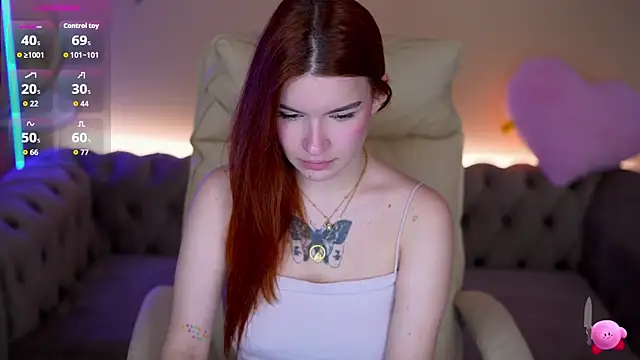 RedShinee online show from 02/18/26, 07:15