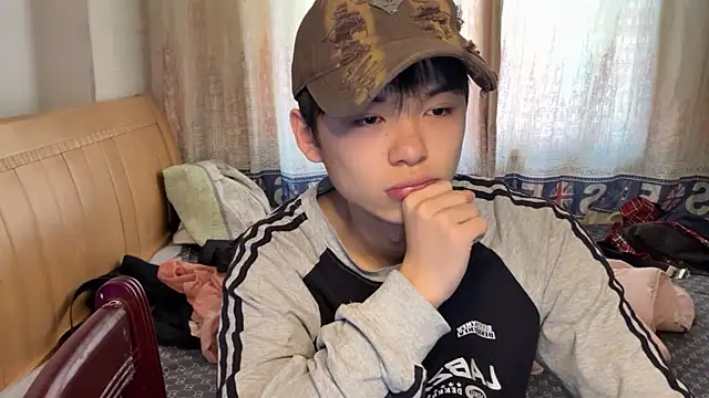 Snapshot of xiaottt1918 chatting on 01/10/25, 08:29 xiaottt1918 online show from 01/10/25, 08:29