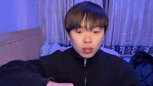 Snapshot of xiaottt1918 chatting on 01/11/25, 05:07 xiaottt1918 online show from 01/11/25, 05:07